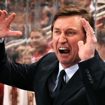Wayne Gretzky has parted ways with the Phoenix Coyotes, stepping down as head coach and director of hockey operations.