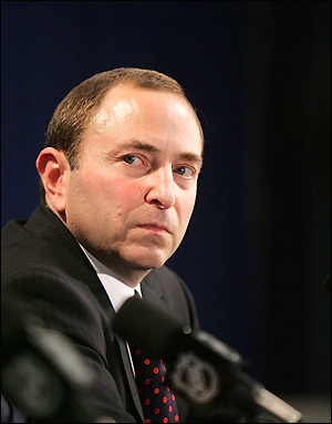 NHLFA co-founder Jim Boone asks Gary Bettman to retire as commissioner of the NHL