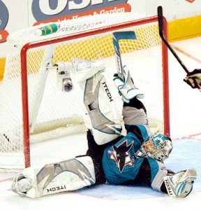 Fans of SKA St. Petersburg hope Evgeni Nabokov can make saves like this for them beginning this fall.